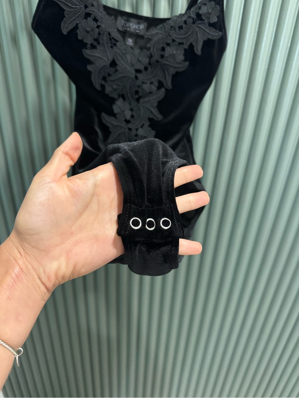 Topshop Black Floral-Appliqué V-Neck Bodysuit - Picture 5 of 5